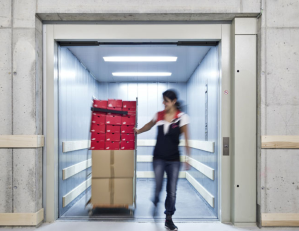 Hydraulic Freight Elevator